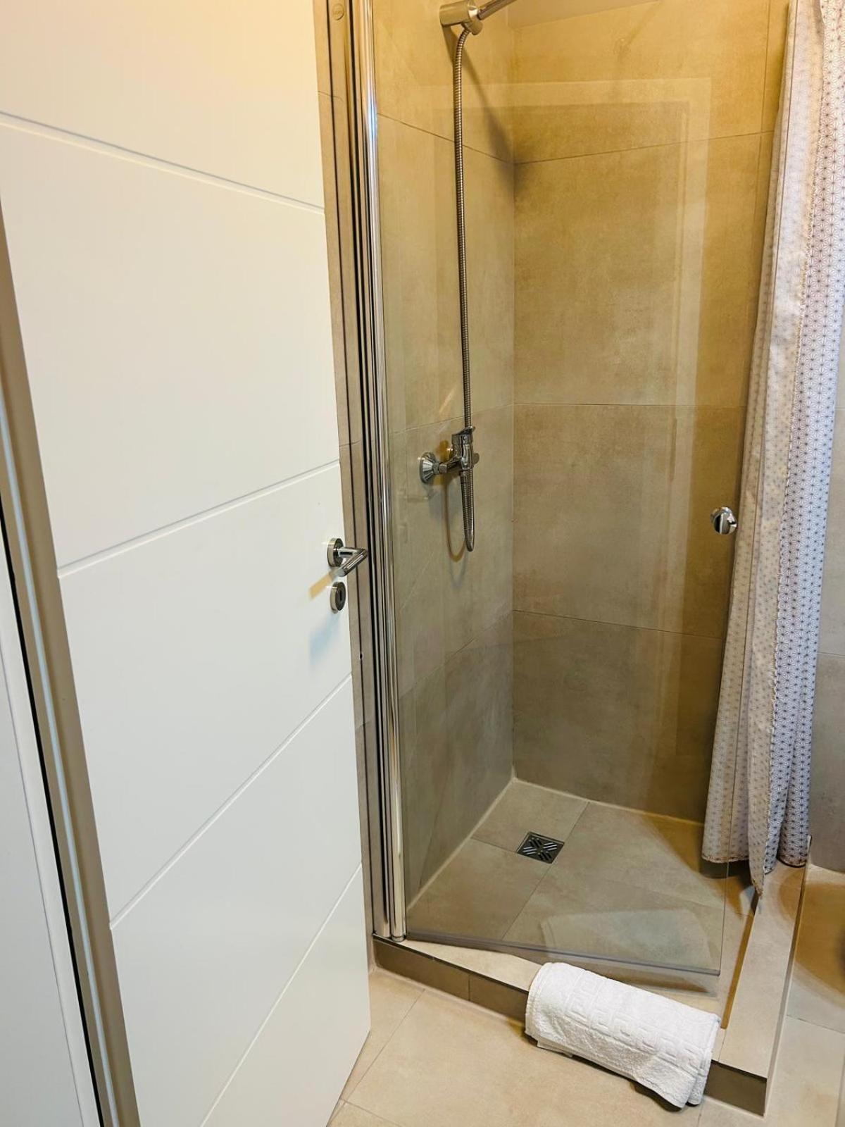 New House Sibiu Hotel Bagian luar foto