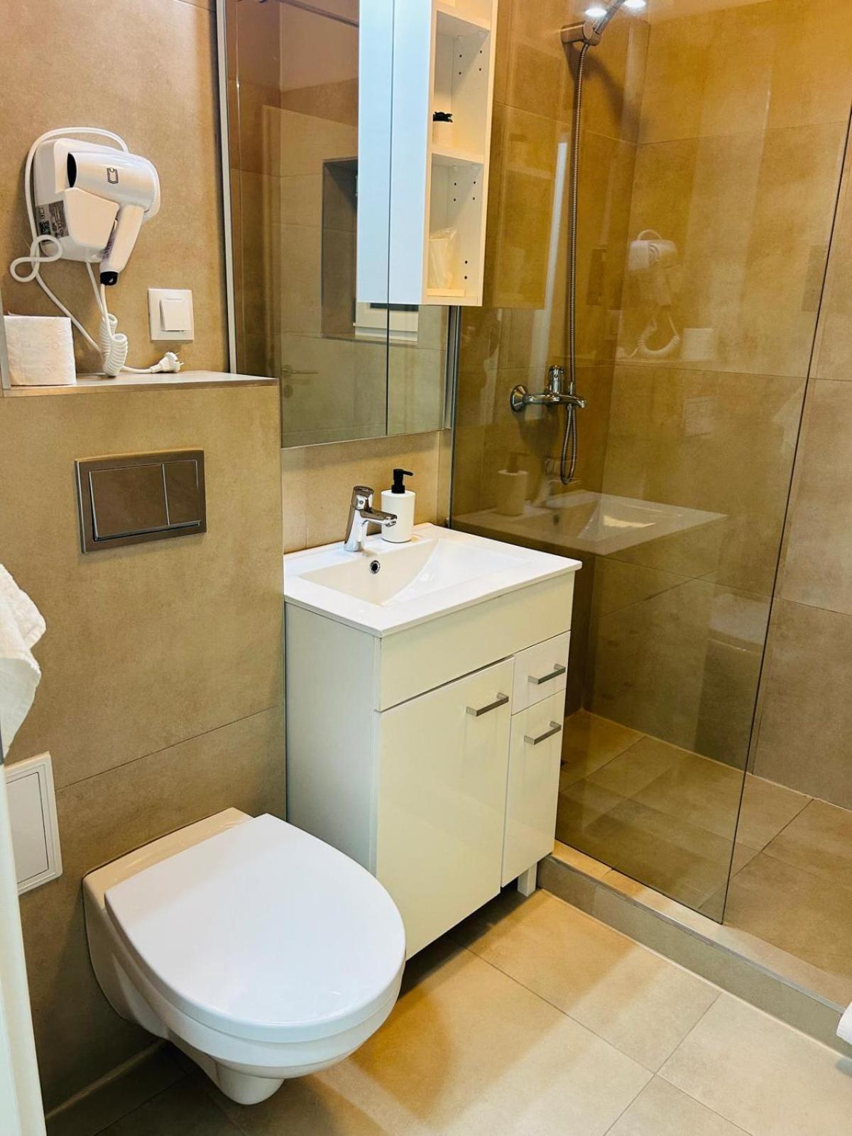 New House Sibiu Hotel Bagian luar foto